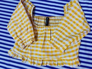 Crop top(Puff sleeves yellow &amp; white checkered)