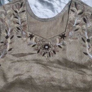 Embroidered Sleeveless Satin  kurta
