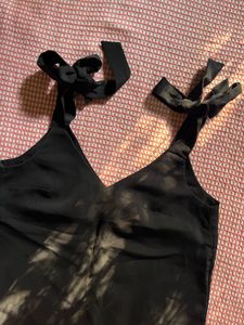H&amp;M Black Sleeveless Top