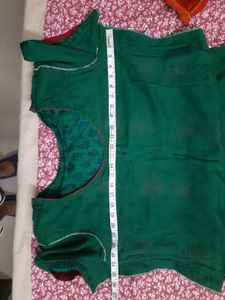 44 To 50 Size Silk Paisley Embroidery Kurti Top