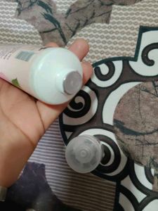 Avon Naturals Rose &amp; Pearl Face Cleanser