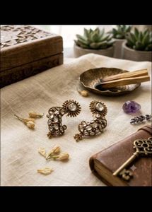 Elegant Vintage Style Earrings