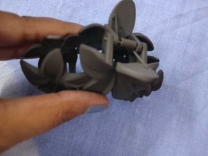 Stylish Grey Claw Clip