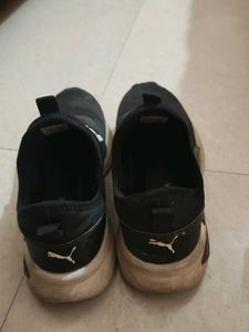 [IMPORTED] Puma Black Slip-On Sneakers