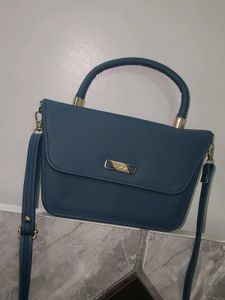 Stylish Teal Handbag / Sling bag 👜