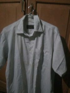 Men's Short Sleeve Button-Up Shirt