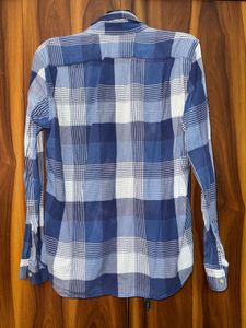 GAP Plaid Button-Up Shirt | Size(Medium)