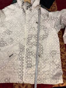 Nike White Patterned Jacket