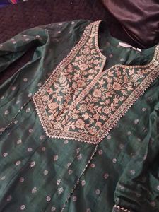 Elegant Embroidered Green Kurta