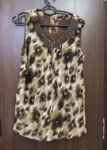 IMPORTED Stylish Leopard Print Sleeveless Top