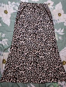 Leopard Print Midi skirt ✨