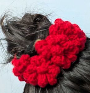 Crochet Gajra Scrunchie