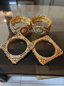 Vintage Bangles Set of 2