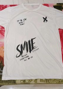 Graphic Print T-Shirt silky