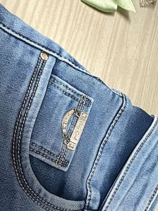 Light Wash Skinny Jeans