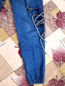 Stylish Denim Pants with Eyelet Detail
