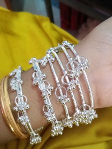 stylish bangle women  girl party wear and fes