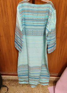 Aurelia kurta, worn three to four times