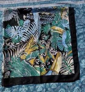 Tropical Print Scarf - Vibrant Toucan Design
