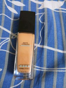 Maybline Fit Me Foundation