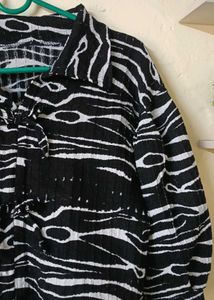 Stylish Zebra Print Button-Up Shirt