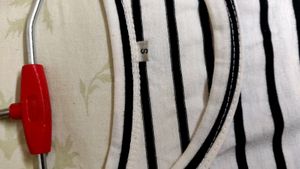 GRAB B/W PATCHWORK TOP
