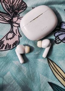 Wireless Earbuds with Charging Case