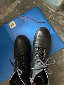 Black Combat Boots with Zipper