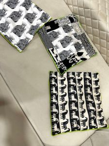 Set of 4 Black &amp; White Cushion Covers