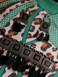 Ethnic Choker Necklace &amp; Earrings Set
