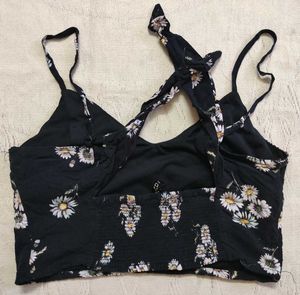 Black Daisy Print Crop Top