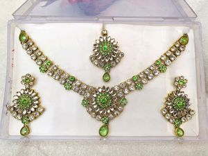 New Packed Green and Golden Jewellery Set