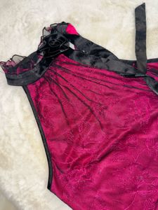 SATIN &amp; MESH Fuchsia &amp; Black Nightgown