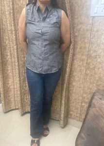 Woodland Sleeveless Grey Button-Up Shirt