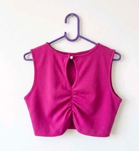 Pink keyhole Neckline Crop Top💕