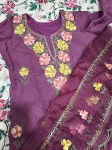 Kashmiri Ari Work Embroidered Kurta Set