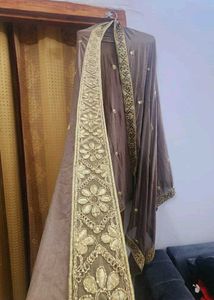 Elegant Pakistani Salwar Kameez
