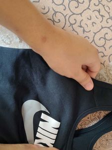 Nike sports bra stretchable