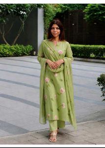 (New) Light Green Floral Print Kurta Set