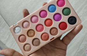 Multi-Color Eyeshadow Palette