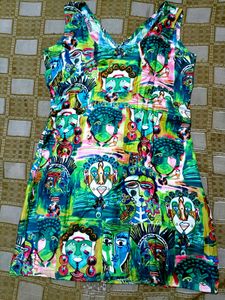 Vibrant Abstract Print V-Neck Kurti
