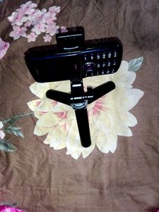 Selfie Stick R1 - New in Box!