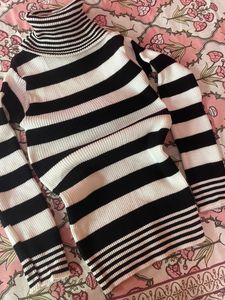 women Stretchable comfortable sweater