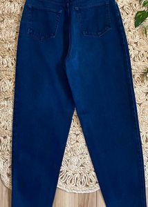 Vintage 90s high waisted tapered leg mom fit jeans
