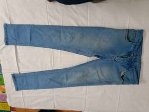 Light Wash Slim Fit Jeans