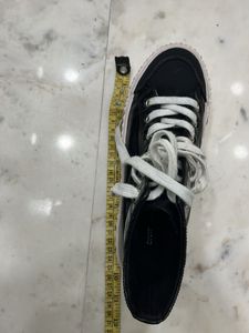 Black High-Top Sneakers Eur 37