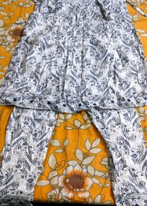 WHITE BLUE KURTA SET