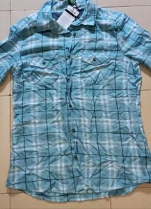 Free gift 🎁 &amp; Light Blue Plaid Shirt