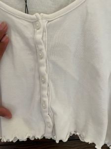 h&amp;m White Lettuce Hem Crop Top