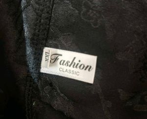 Elegant Black Jacquard Sleeveless Top